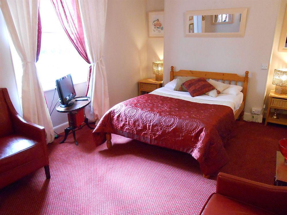 The Globe Inn Chagford Bagian luar foto