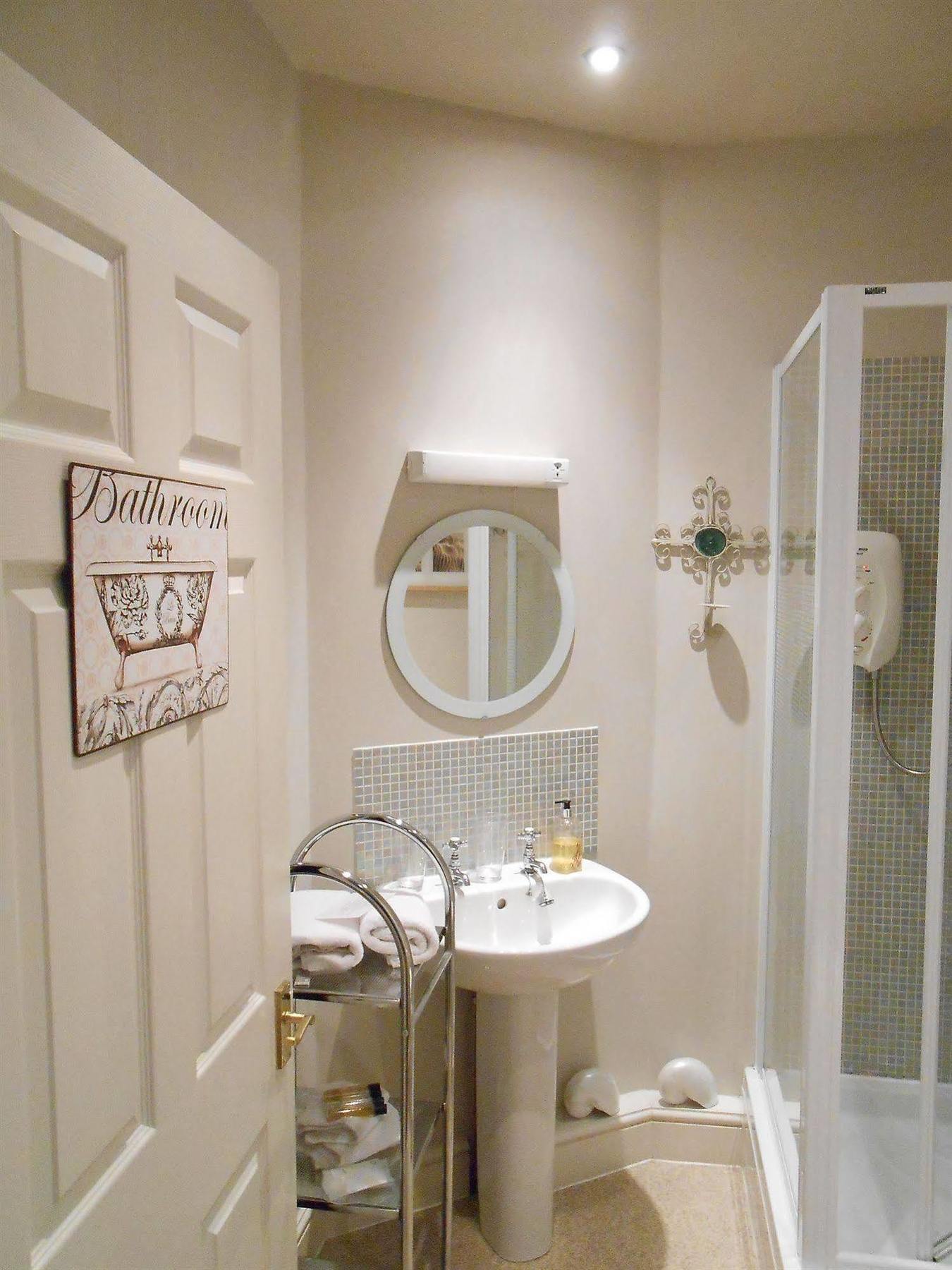 The Globe Inn Chagford Bagian luar foto