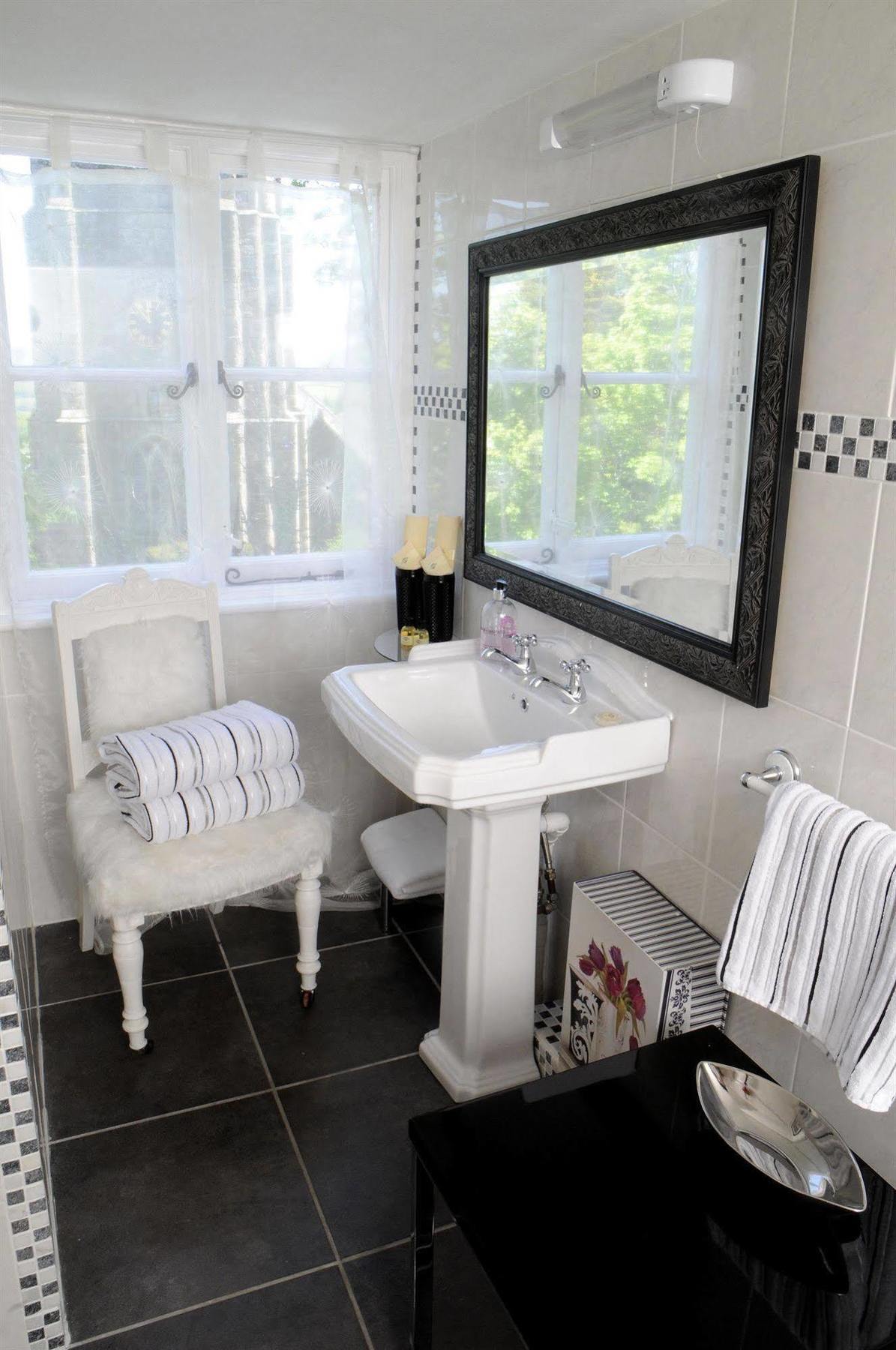 The Globe Inn Chagford Bagian luar foto