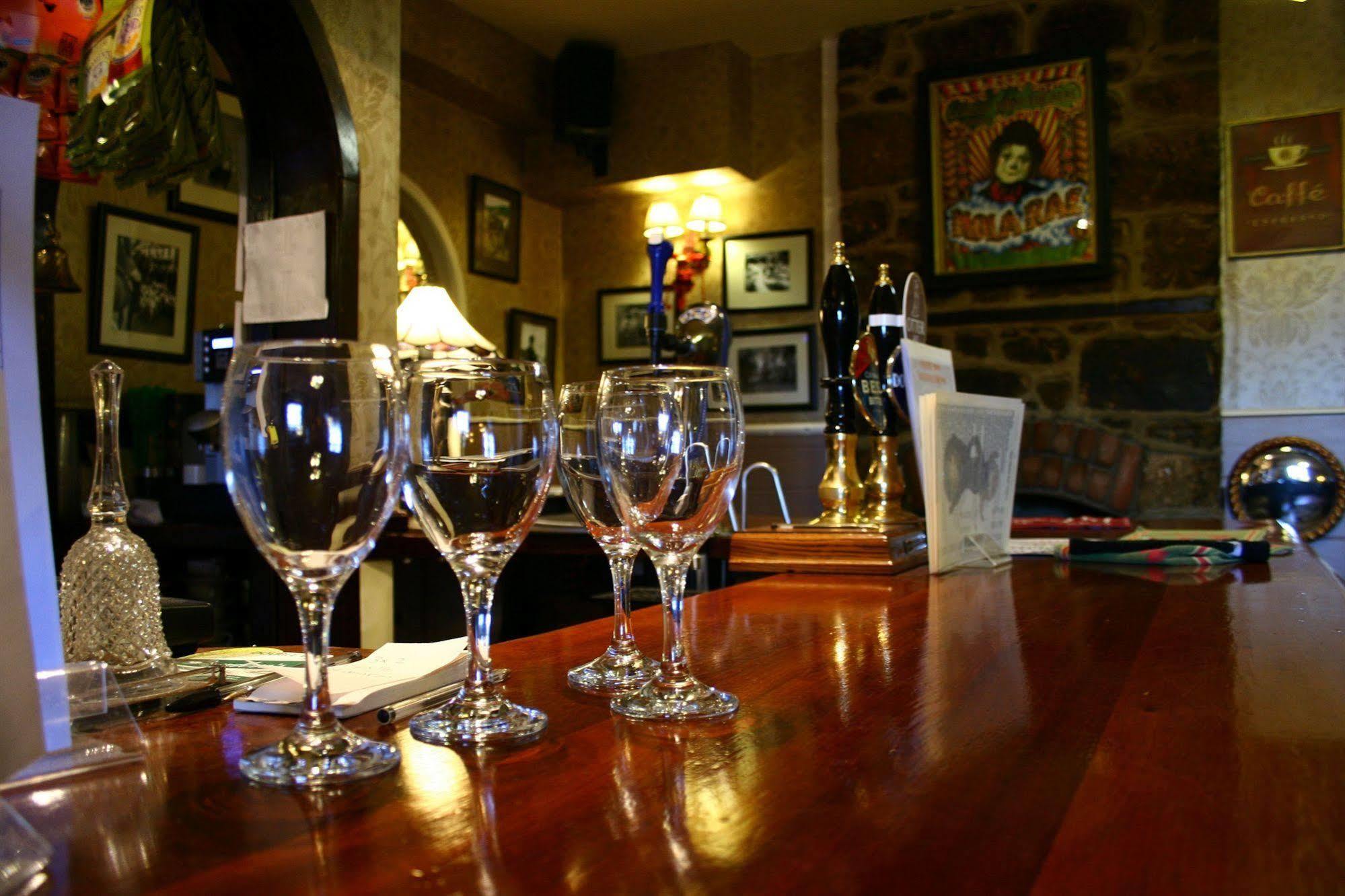 The Globe Inn Chagford Bagian luar foto