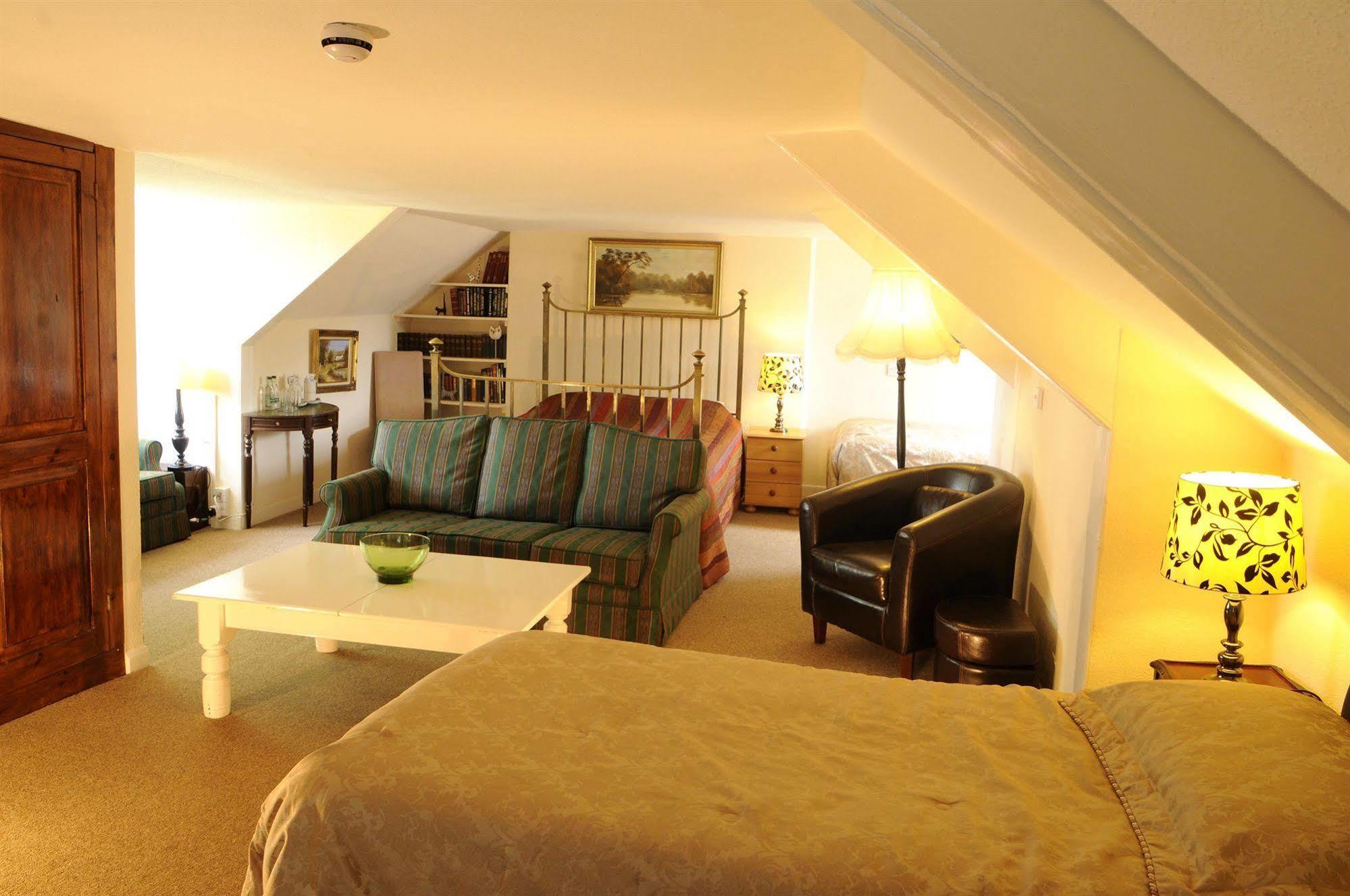 The Globe Inn Chagford Bagian luar foto