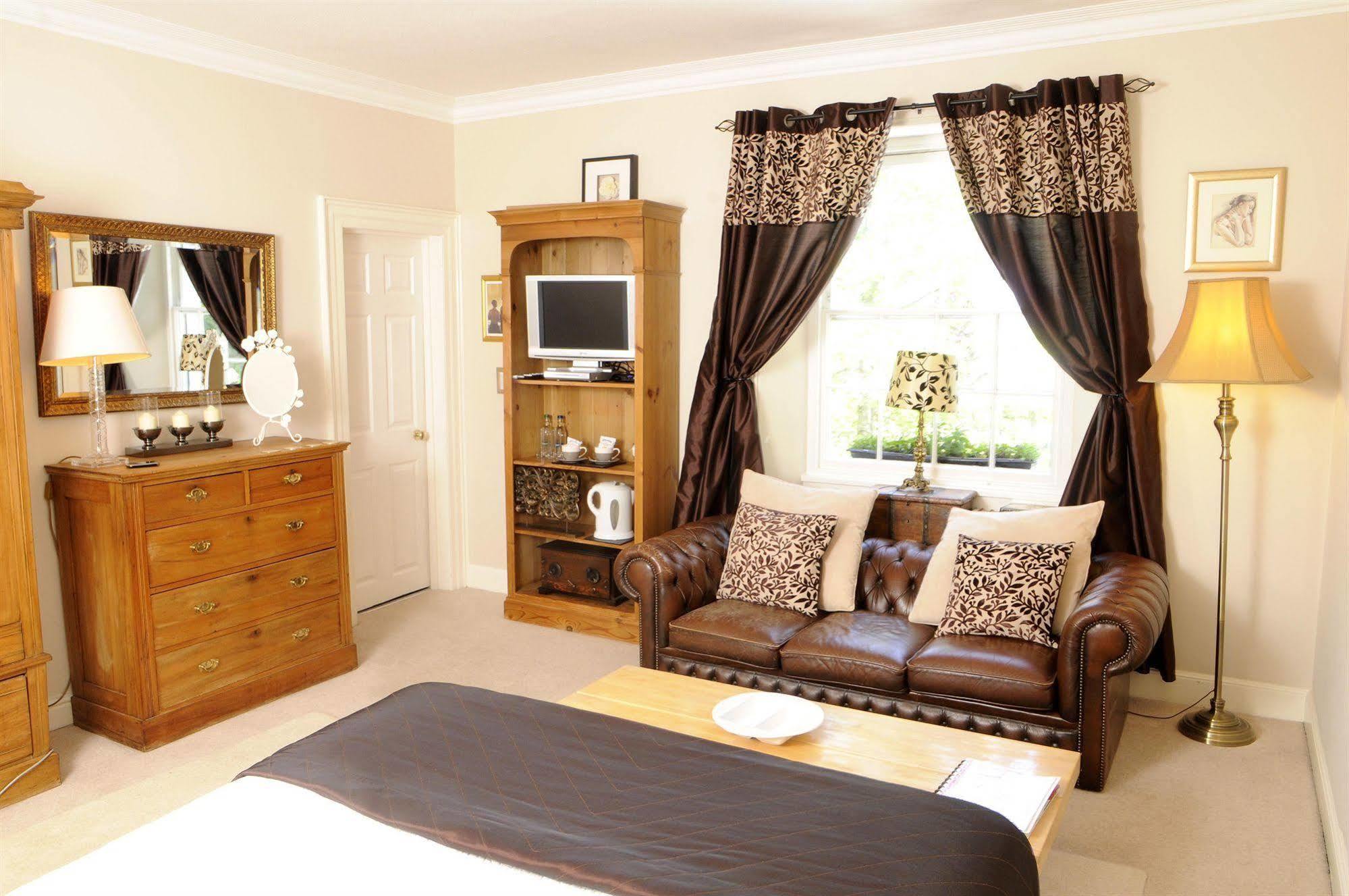 The Globe Inn Chagford Bagian luar foto